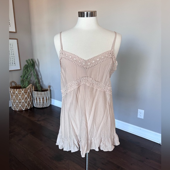 L Love Tops - Boutique Crochet Tank Top Camisole Boho Festival Coastal Cowgirl Sand LG